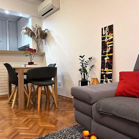 Mm Split Apartment - 5 Min By Car To The Beach & City Center - Free Public Parking Buitenkant foto