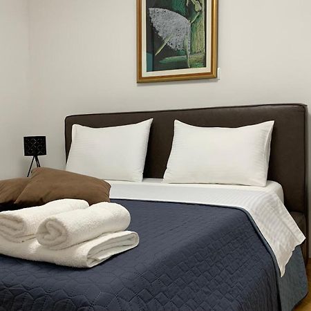 Mm Split Apartment - 5 Min By Car To The Beach & City Center - Free Public Parking Buitenkant foto