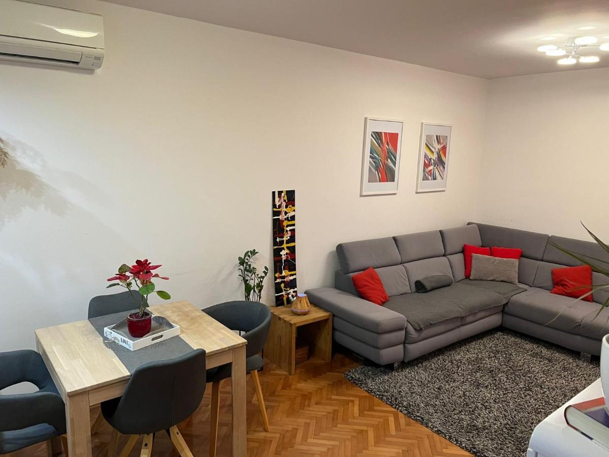 Mm Split Apartment - 5 Min By Car To The Beach & City Center - Free Public Parking Buitenkant foto