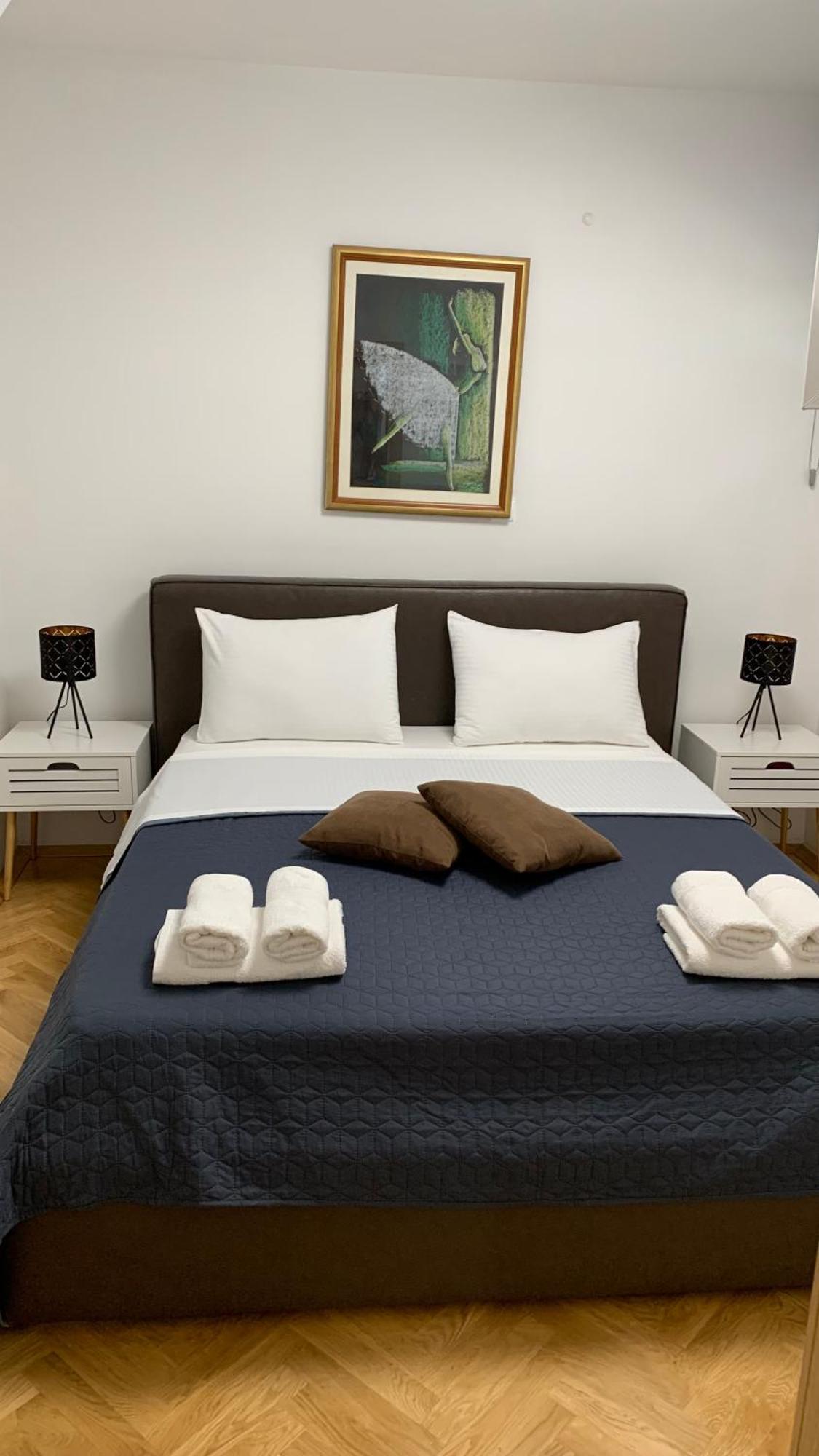 Mm Split Apartment - 5 Min By Car To The Beach & City Center - Free Public Parking Buitenkant foto